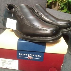 NWT Hunters Bay  Boy shoes